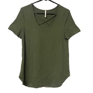 Lime n Chili Women’s Dark Green Criss Cross Top Sz Large